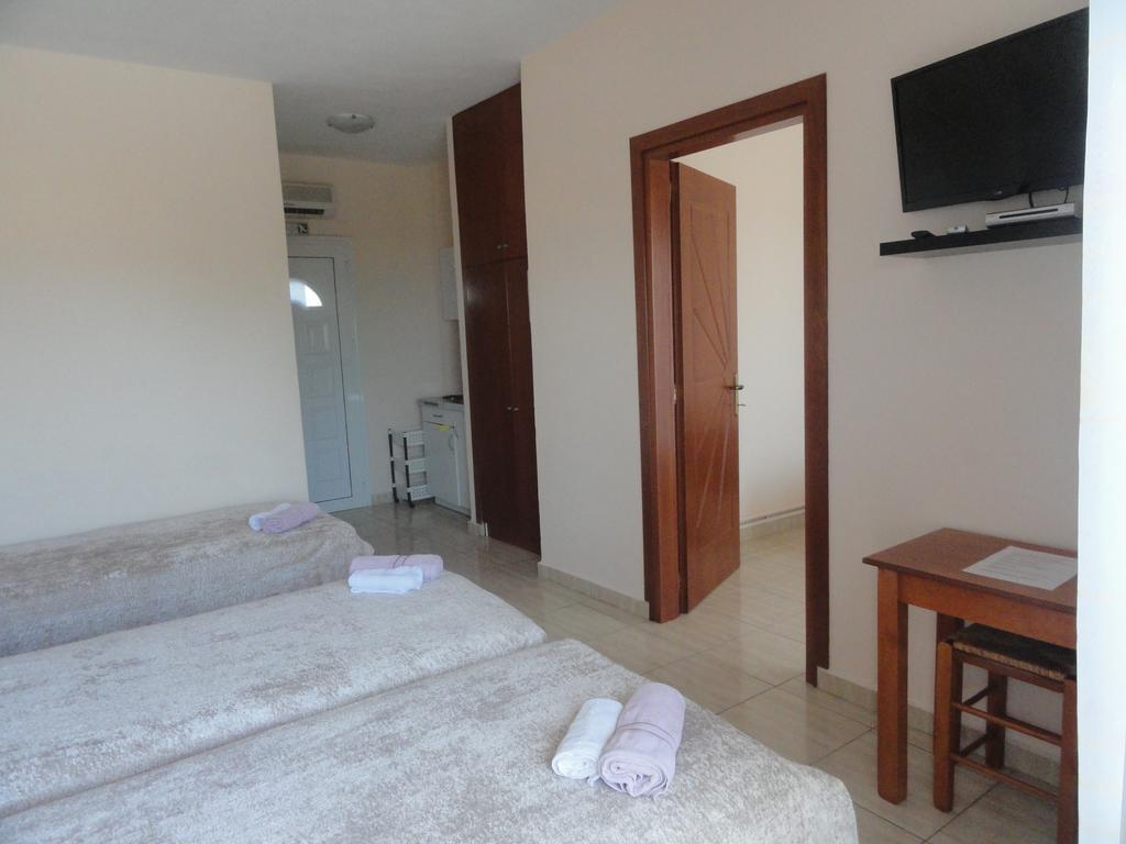 Pension Delfini Asprovalta Room photo