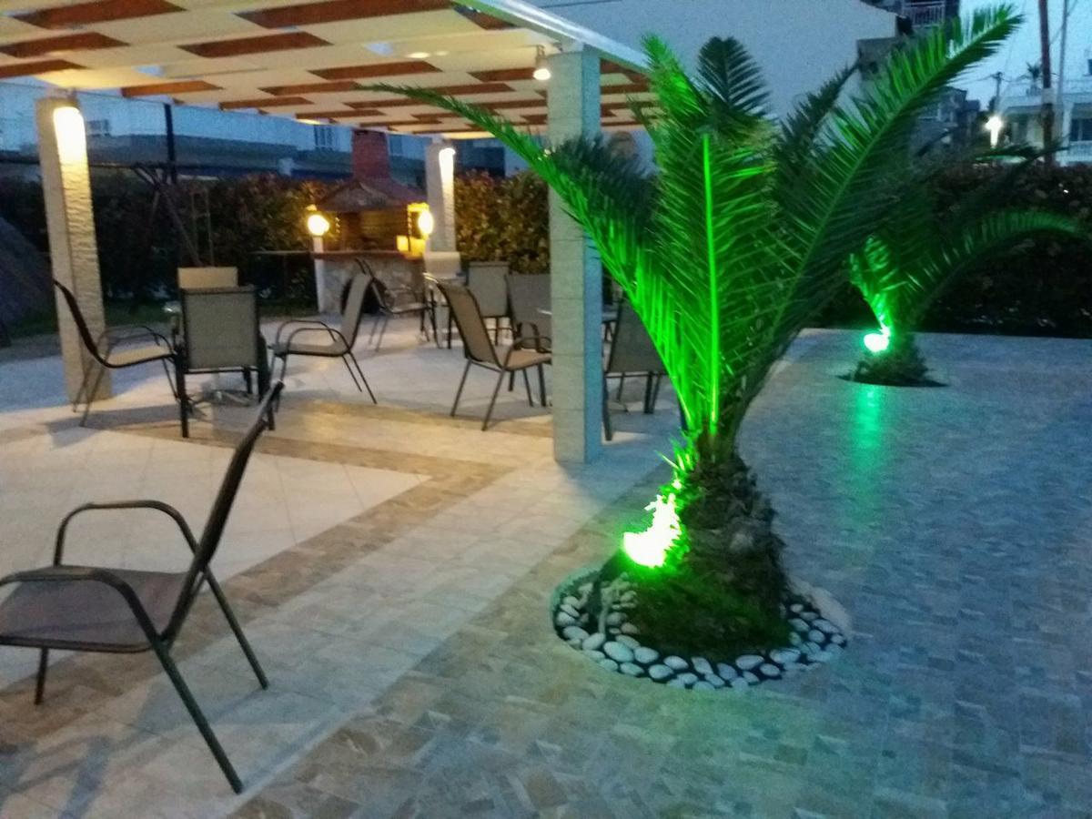 Pension Delfini Asprovalta Exterior photo